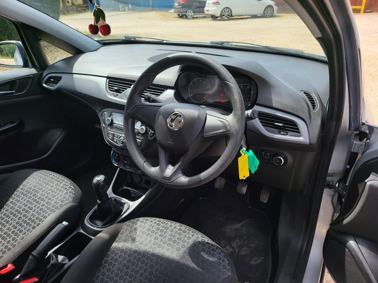 Used Vauxhall Corsa 2015 for sale - 77101891: Photo 16