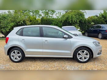 Used Volkswagen Polo 2016 for sale - 78475665: Photo
