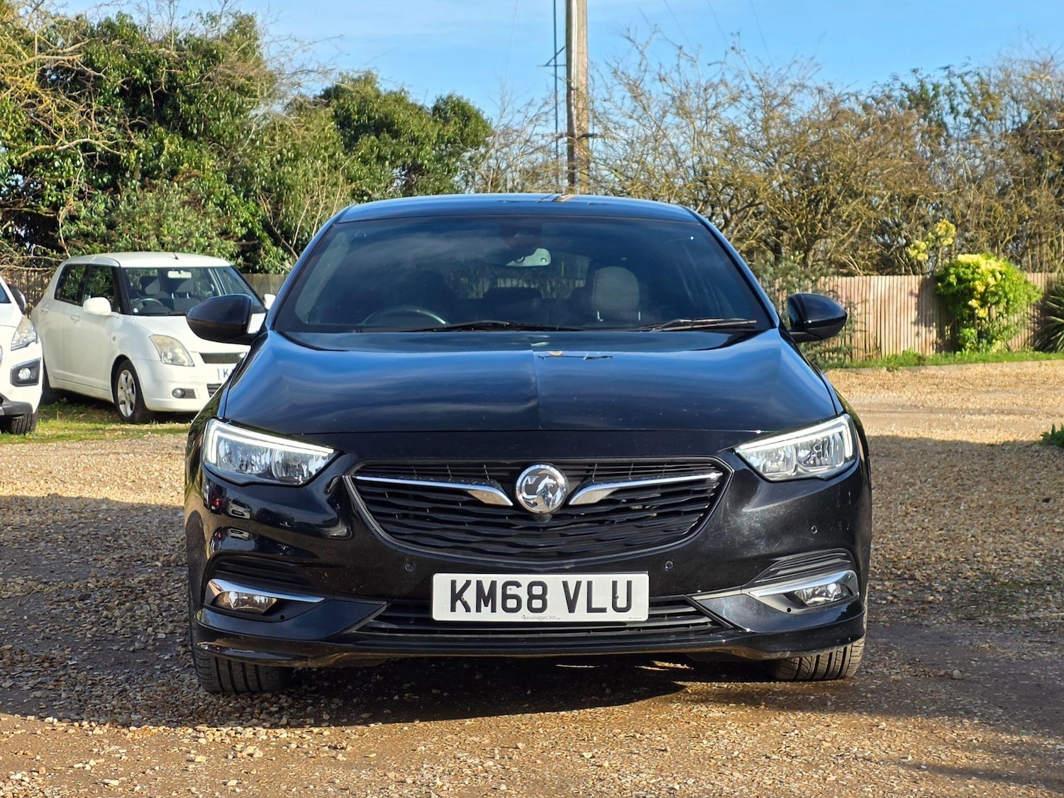 Used Vauxhall Insignia 2019 for sale - 77657621: Photo 2