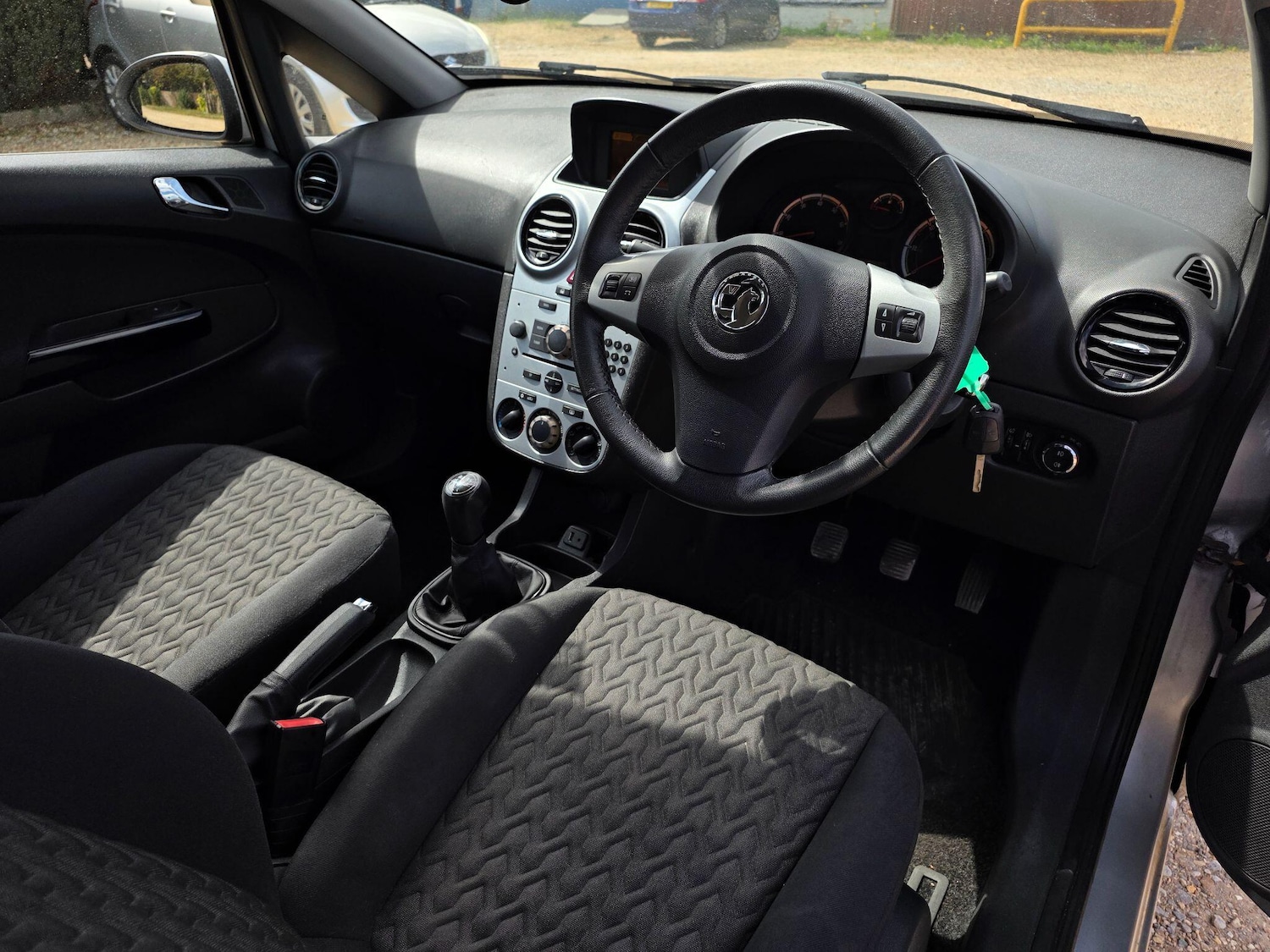 Used Vauxhall Corsa 2013 for sale - 77120625: Photo 14