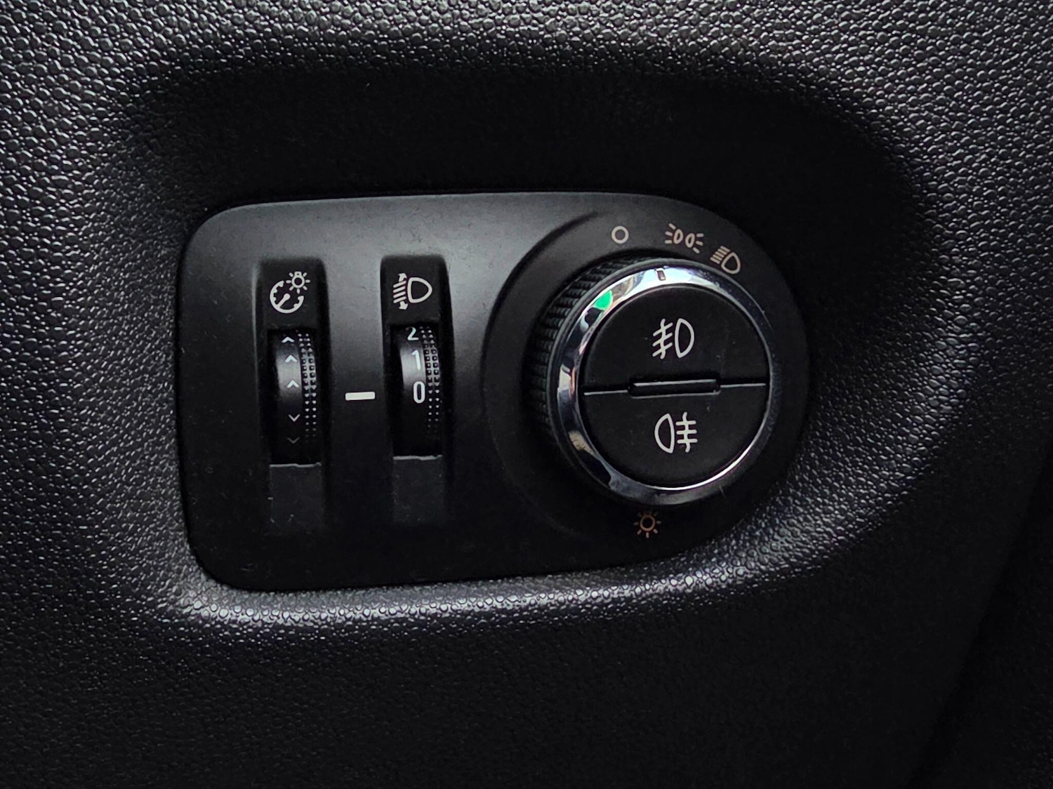 Used Vauxhall Corsa 2013 for sale - 76753241: Photo 17