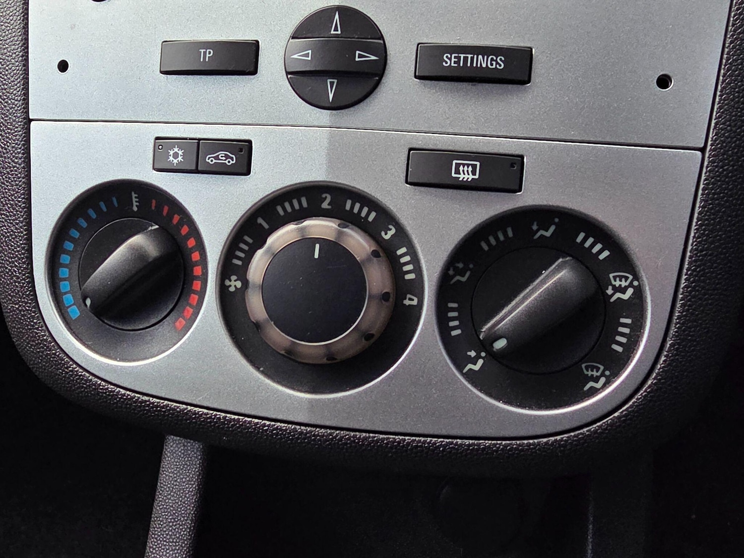 Used Vauxhall Corsa 2013 for sale - 76753241: Photo 18