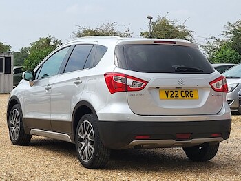 Used Suzuki SX4 S-Cross 2016 for sale - 76752758: Photo