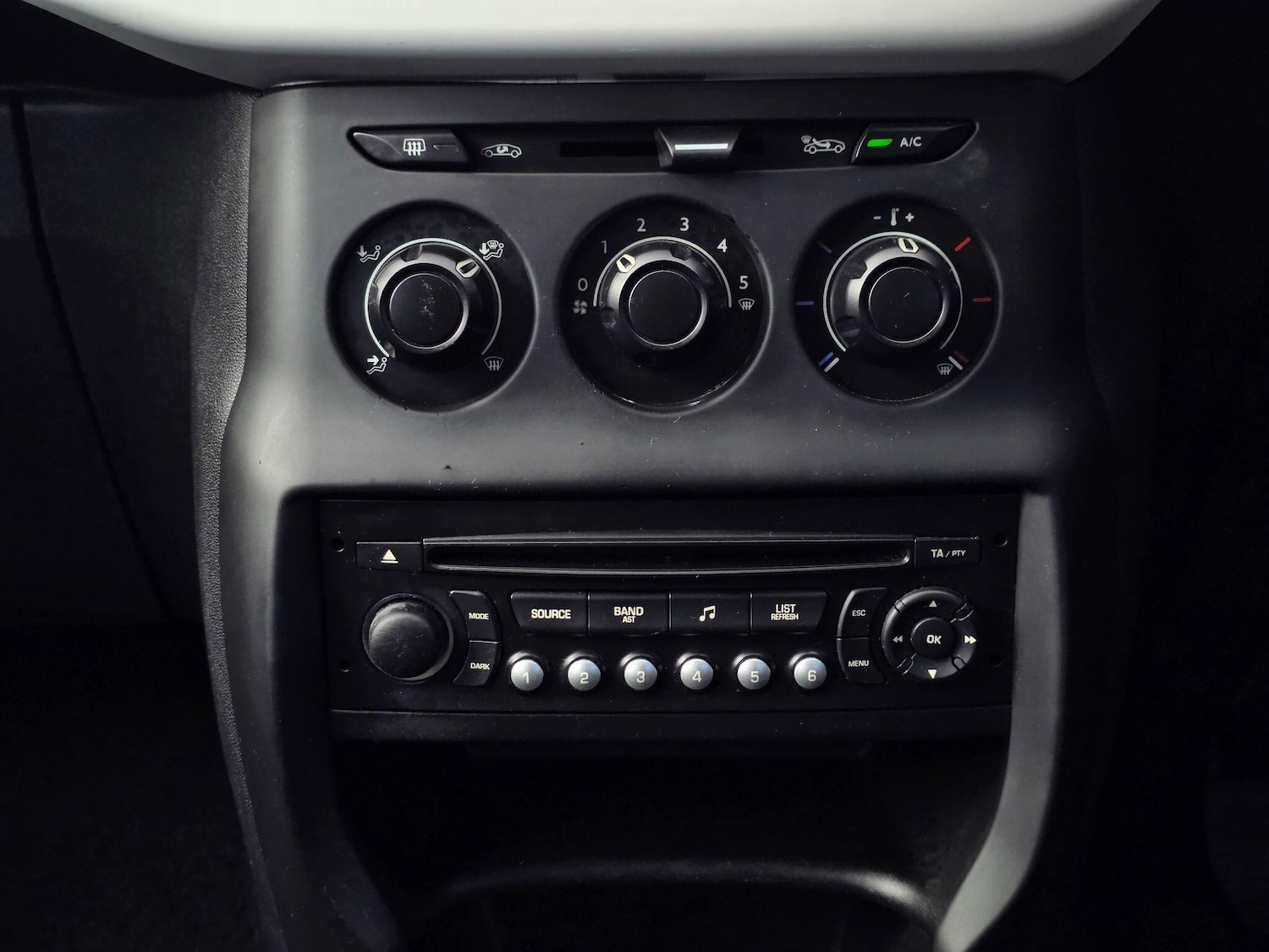 Used Citroen C3 2012 for sale - 77898373: Photo 16