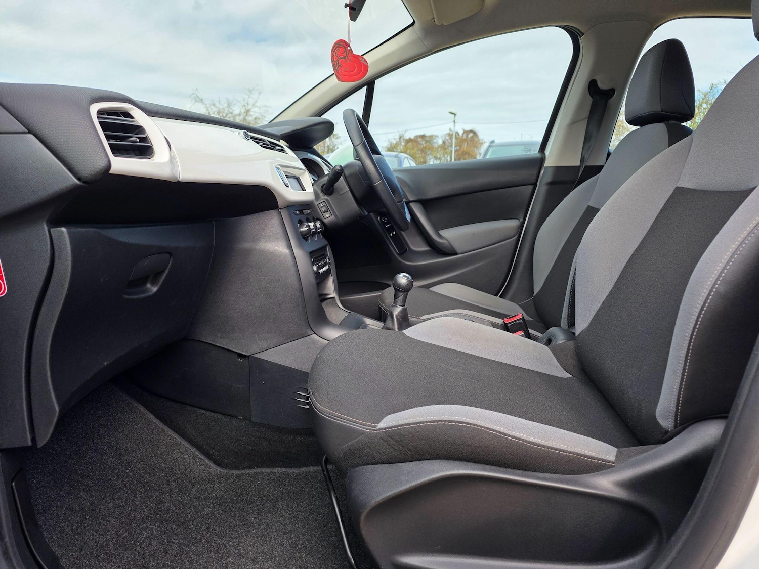 Used Citroen C3 2012 for sale - 77898373: Photo 21