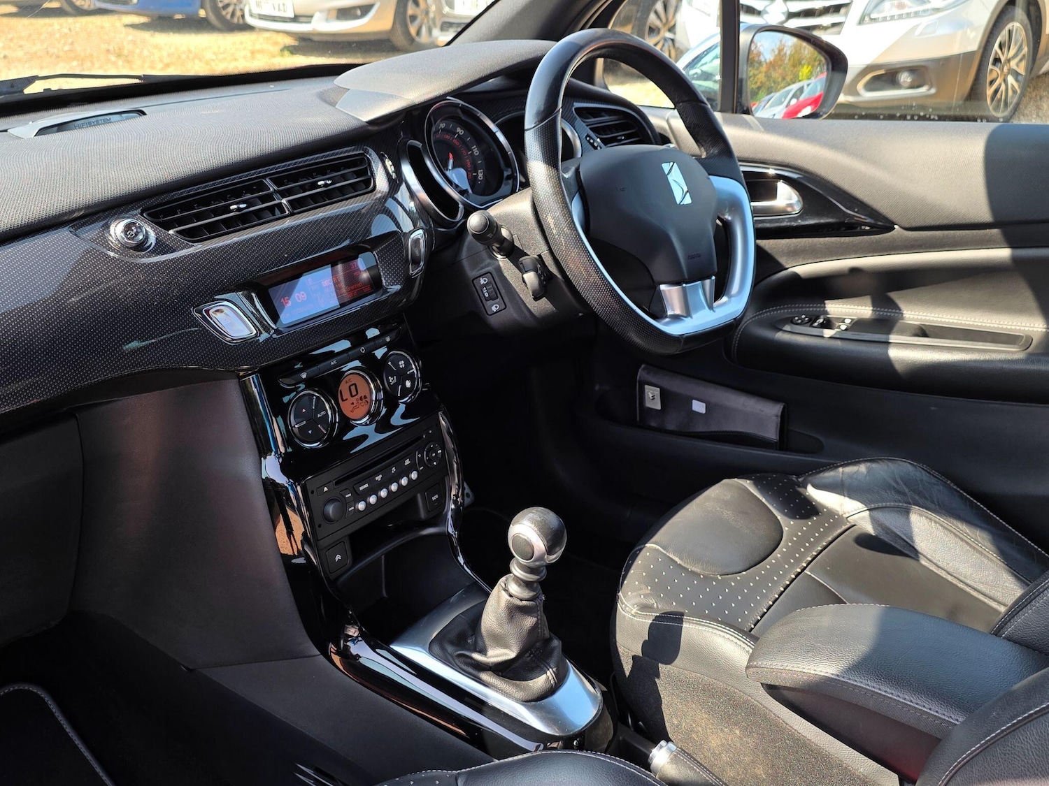 Used Citroen DS3 2015 for sale - 76753145: Photo 13