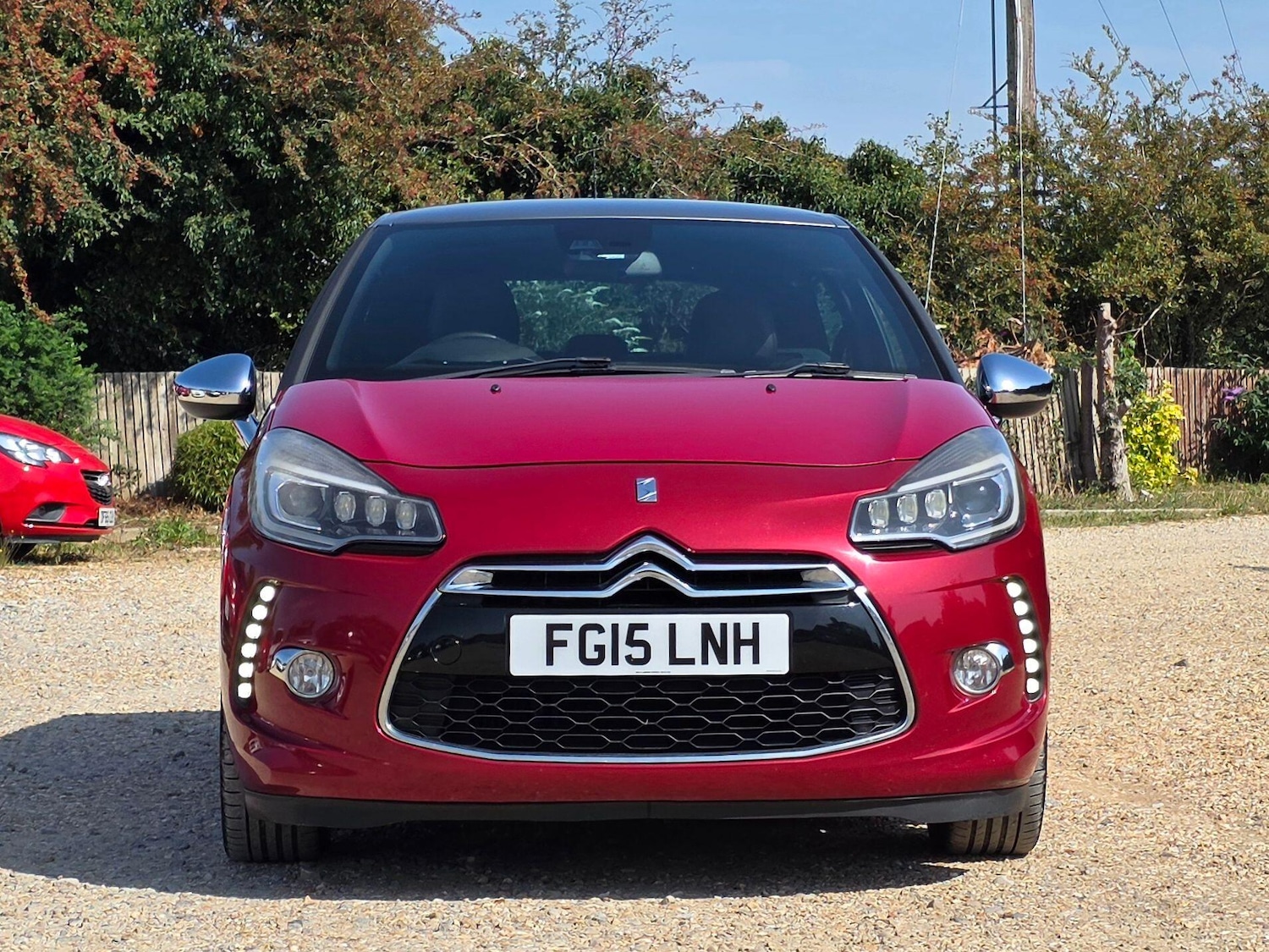 Used Citroen DS3 2015 for sale - 76753145: Photo 2