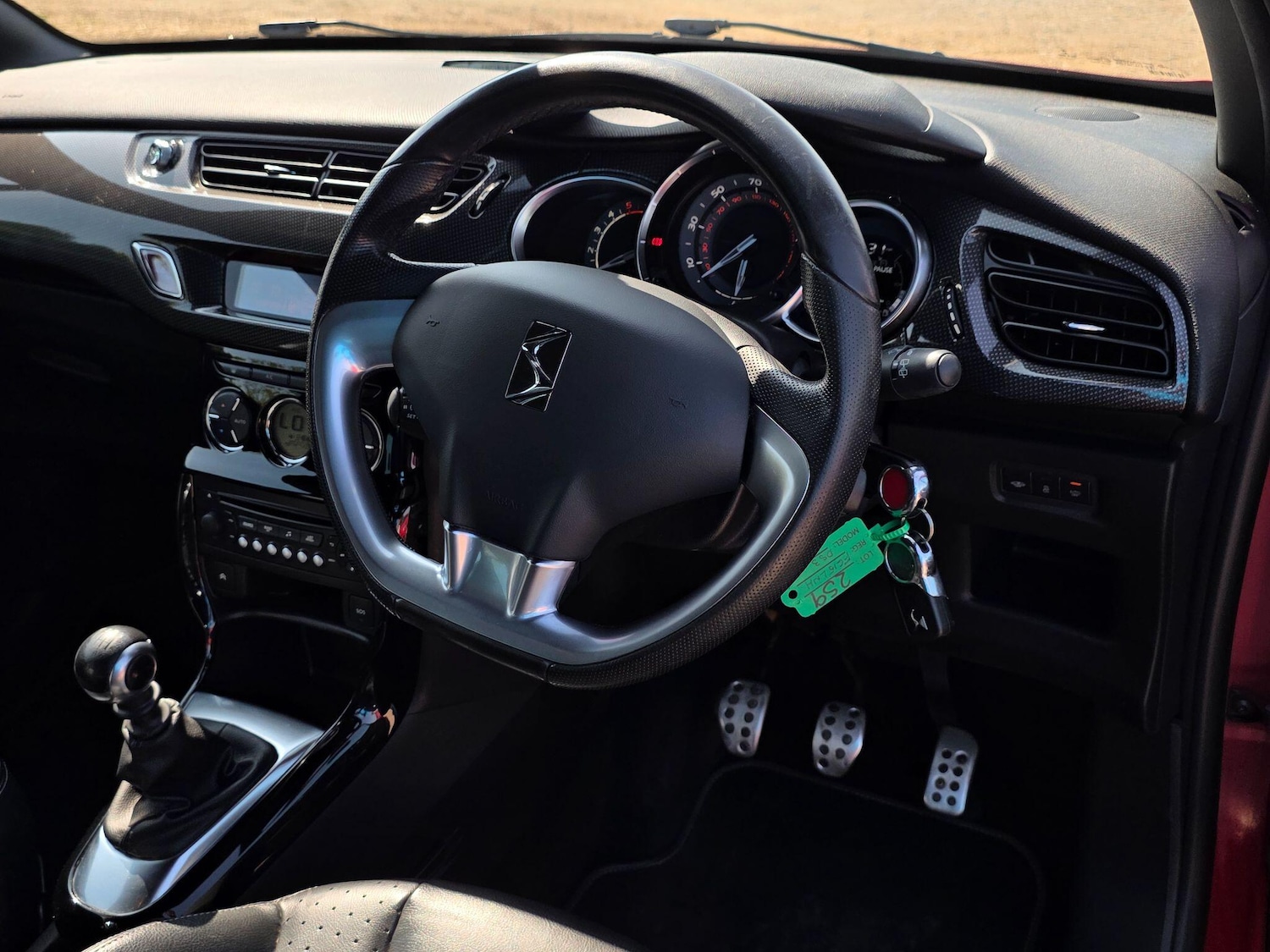 Used Citroen DS3 2015 for sale - 76753145: Photo 22