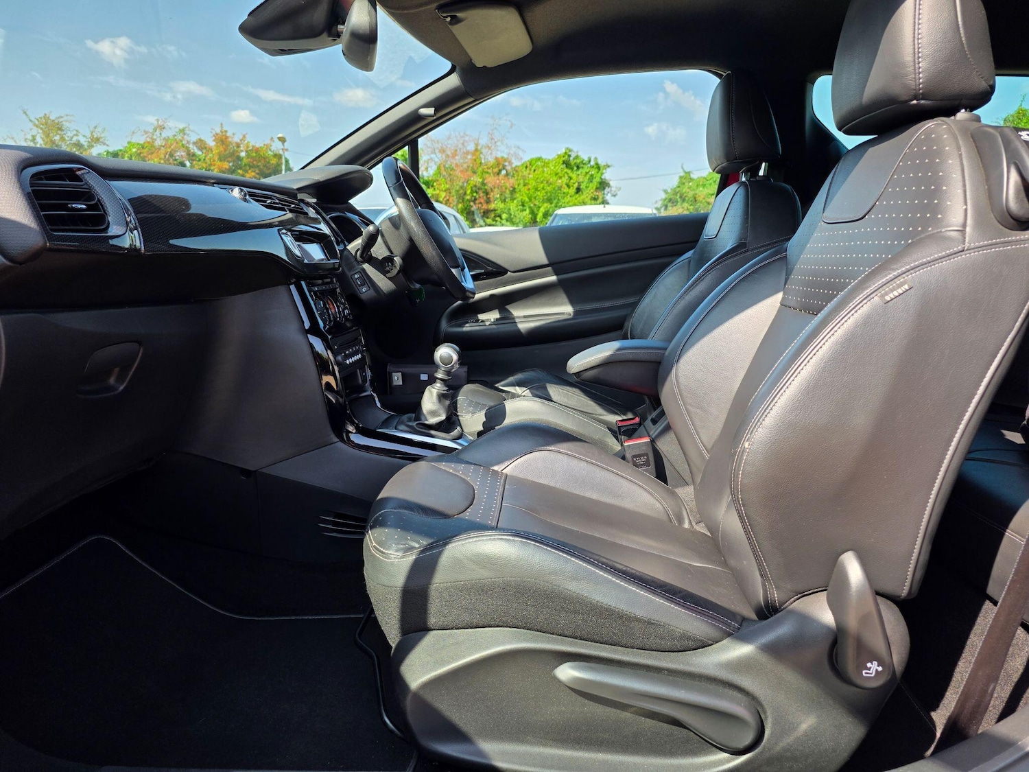 Used Citroen DS3 2015 for sale - 76753145: Photo 23