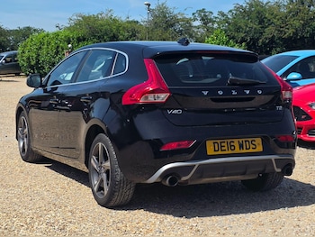 Used Volvo V40 2016 for sale - 78854532: Photo