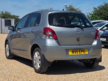 Used Toyota Yaris 2011 for sale - 78981783: Photo
