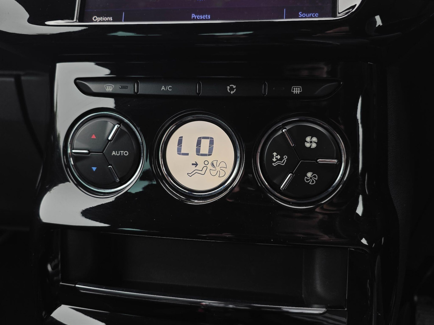 Used DS Automobiles DS 3 2017 for sale - 76752384: Photo 19