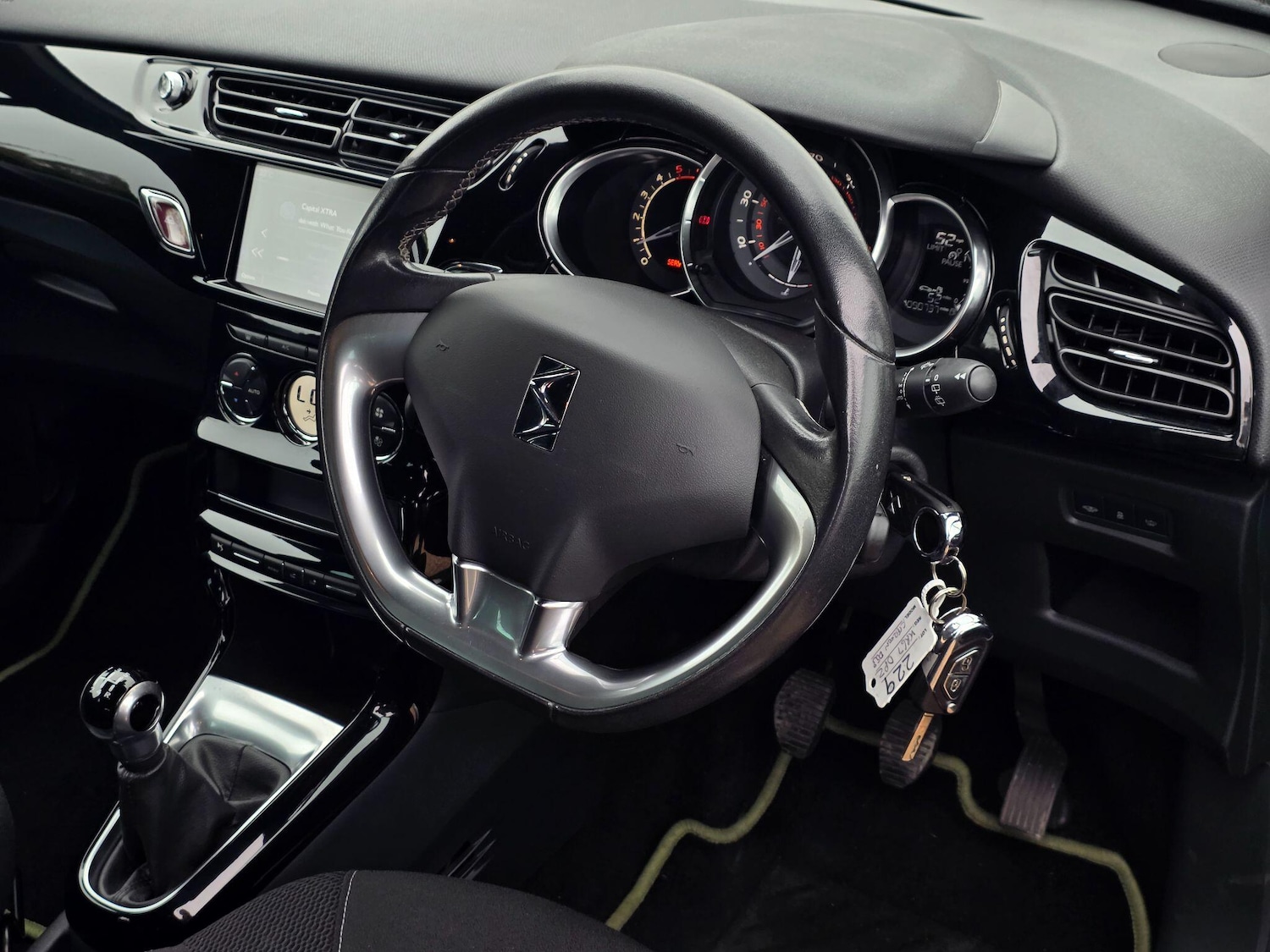 Used DS Automobiles DS 3 2017 for sale - 76752384: Photo 25