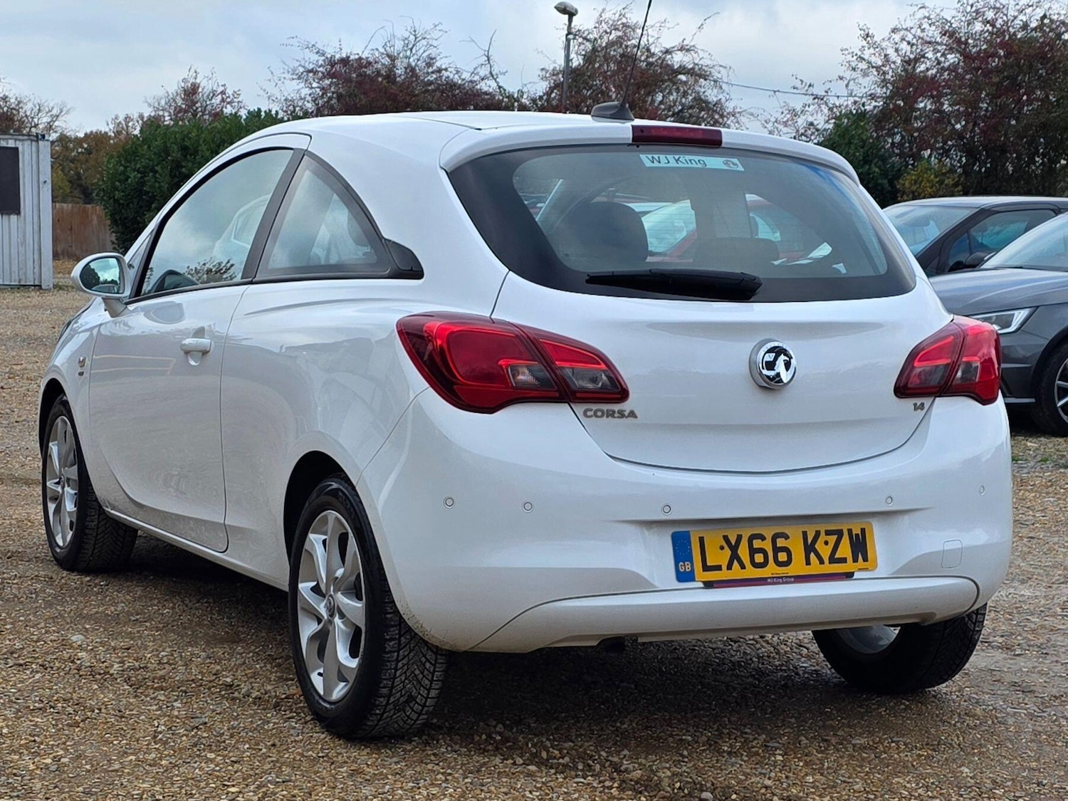 Used Vauxhall Corsa 2016 for sale - 76752403: Photo 4