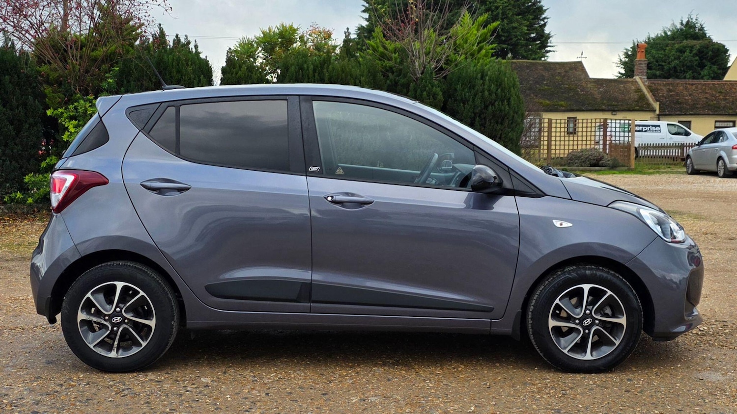 Used Hyundai i10 2018 for sale - 76952829: Photo 10