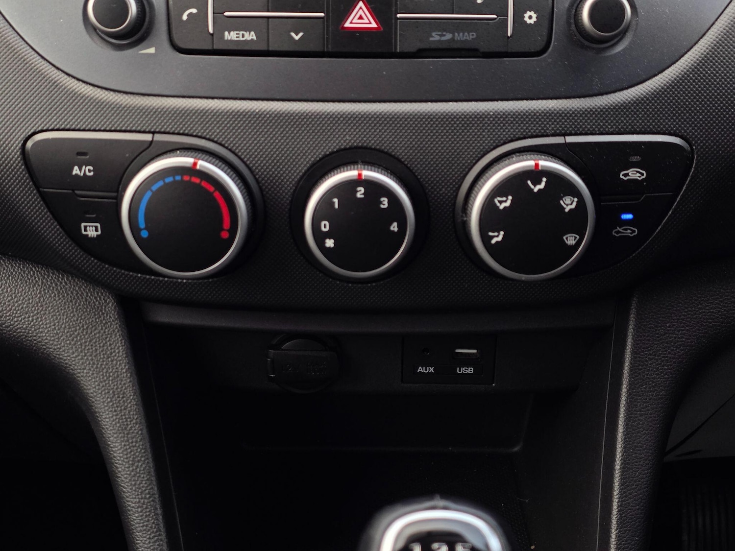 Used Hyundai i10 2018 for sale - 76952829: Photo 21