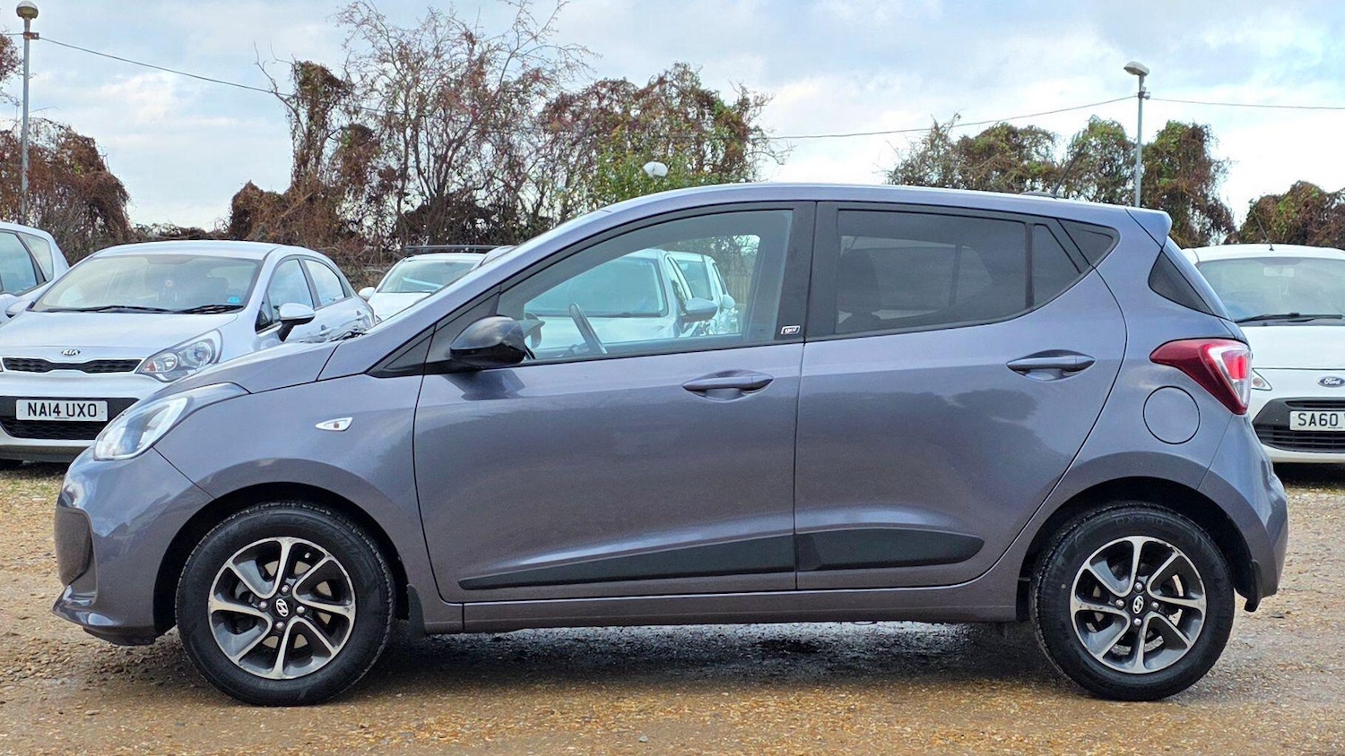 Used Hyundai i10 2018 for sale - 76952829: Photo 8