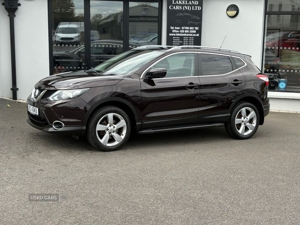 Used Nissan Qashqai 2015 for sale - 76201869: Photo 2