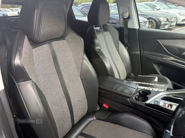 Used Peugeot 3008 2017 for sale - 76123354: Photo 9