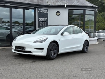 Tesla - Model 3