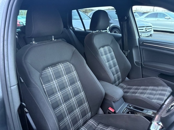 Used Volkswagen Golf 2017 for sale - 76759819: Photo 11