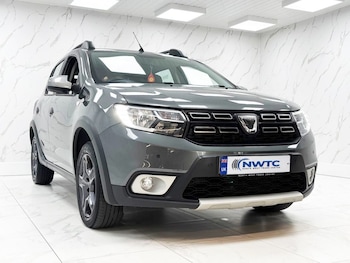 Used Dacia Sandero Stepway 2017 for sale - 79506279: Photo