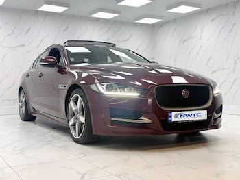Used Jaguar XE 2016 for sale - 79400438: Photo