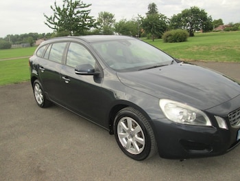 Used Volvo V60 2012 for sale - 79517735: Photo