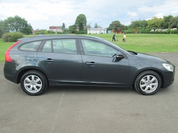 Used Volvo V60 2012 for sale - 79517735: Photo