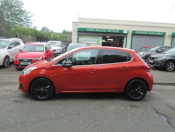 Used Peugeot 208 2016 for sale - 79114276: Photo