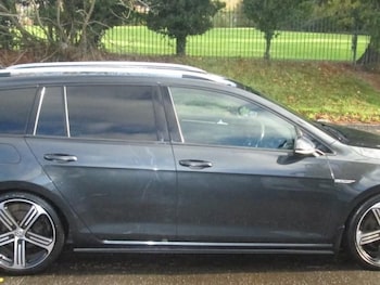 Used Volkswagen Golf 2016 for sale - 76986003: Photo