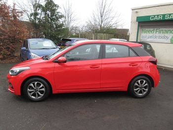 Used Hyundai i20 2019 for sale - 77614120: Photo
