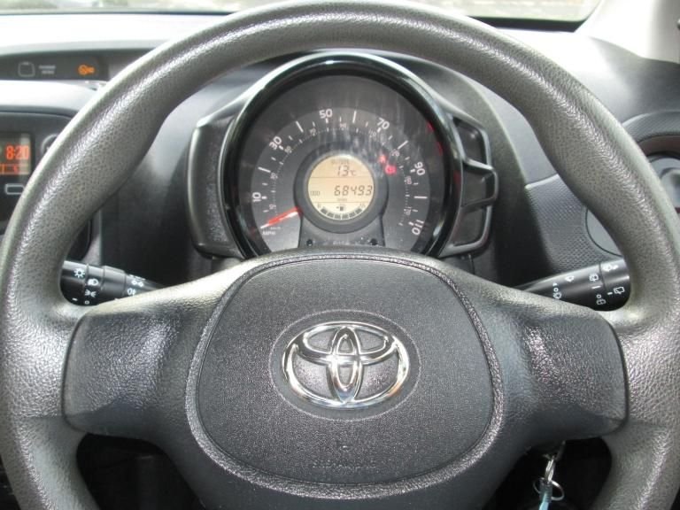 Used Toyota AYGO 2017 for sale - 76918110: Photo 12