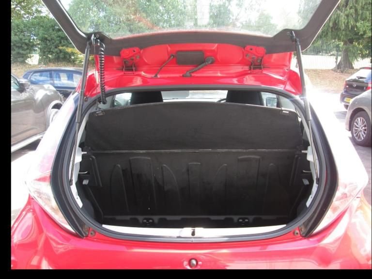 Used Toyota AYGO 2017 for sale - 76918110: Photo 8