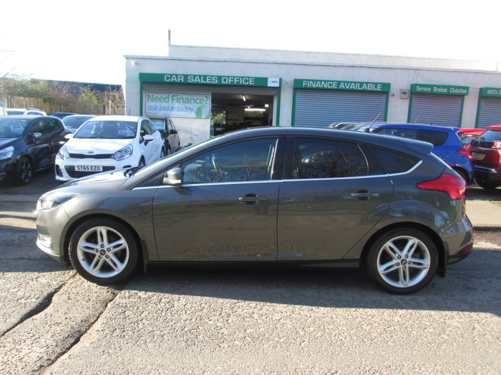 Used Ford Focus 2017 for sale - 77792199: Photo 2