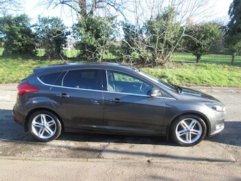 Used Ford Focus 2017 for sale - 77792199: Photo