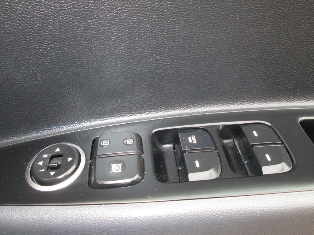 Used Hyundai i10 2017 for sale - 77133358: Photo 23