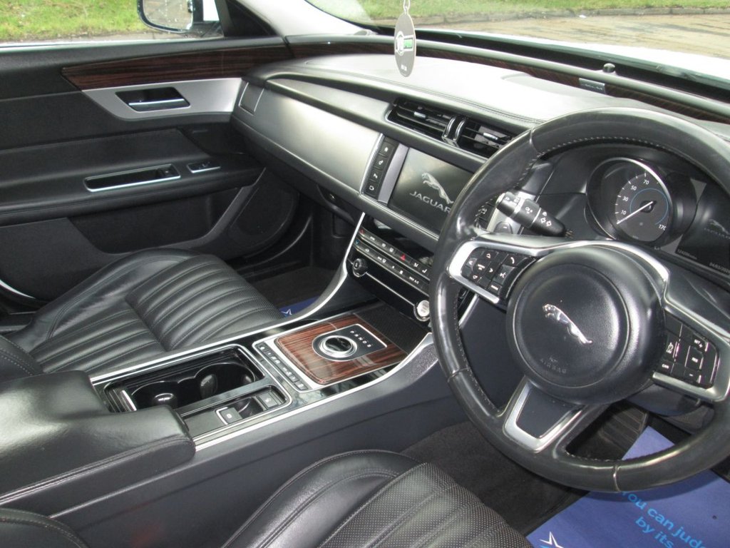 Used Jaguar XF 2018 for sale - 77748646: Photo 17