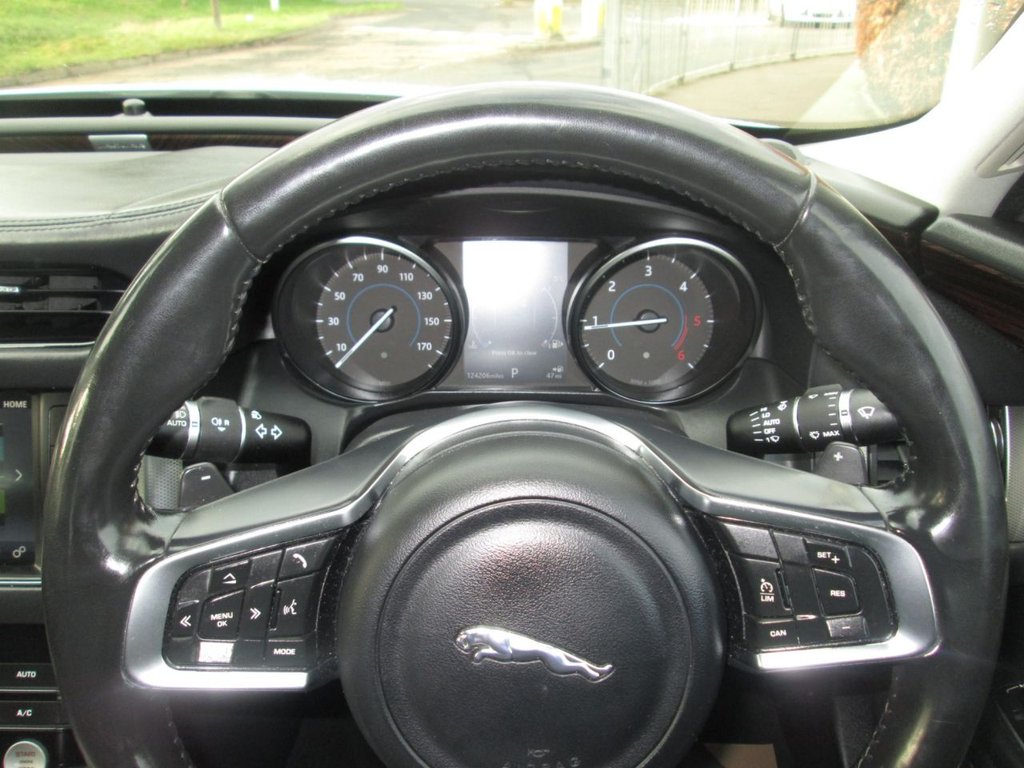 Used Jaguar XF 2018 for sale - 77748646: Photo 18