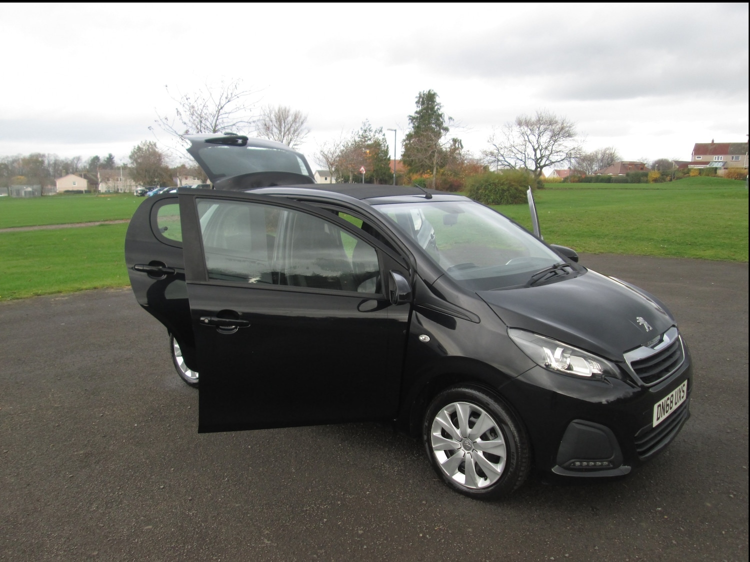 Used Peugeot 108 2018 for sale - 76530859: Photo 10