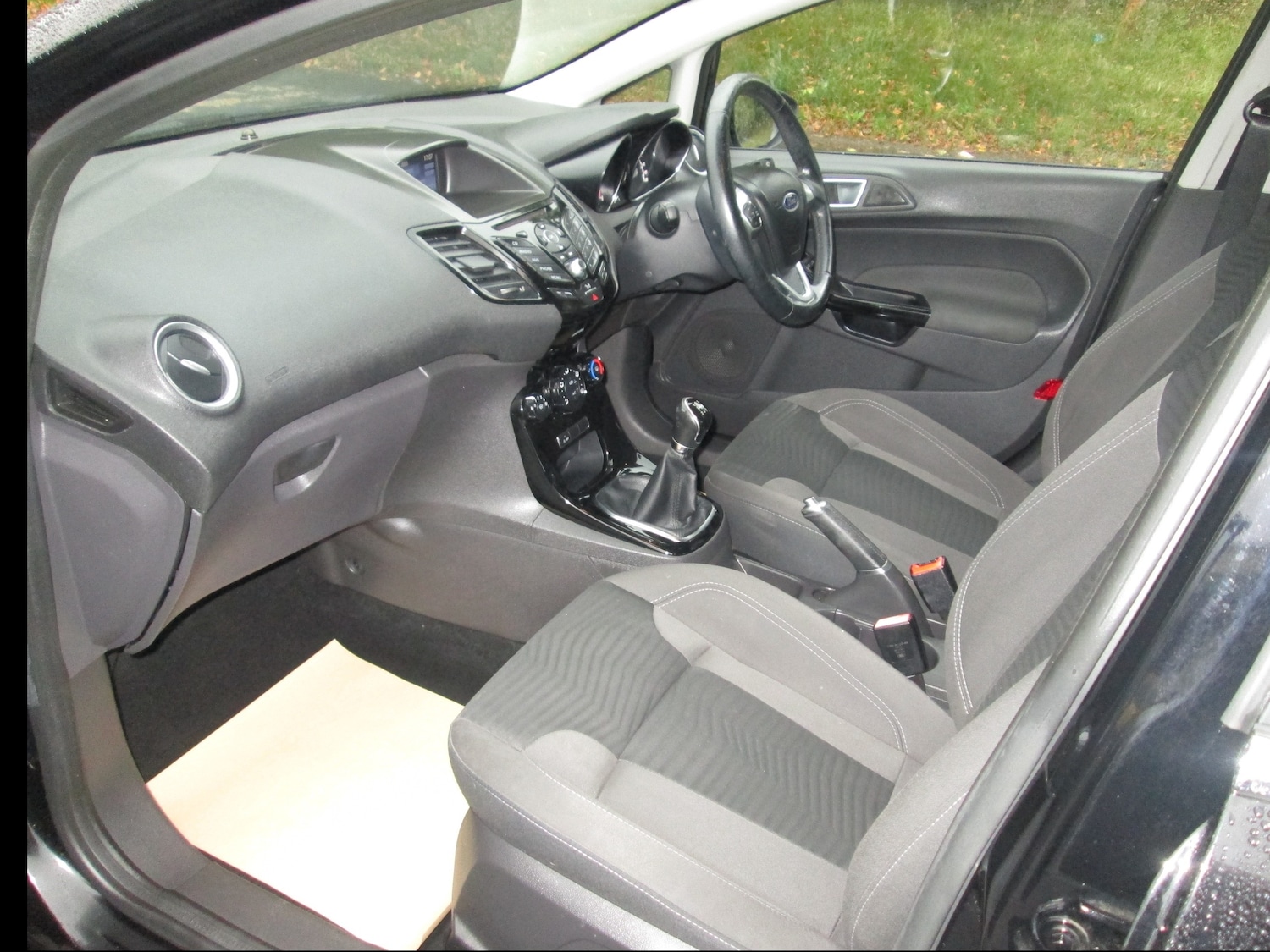 Used Ford Fiesta 2017 for sale - 76018327: Photo 10