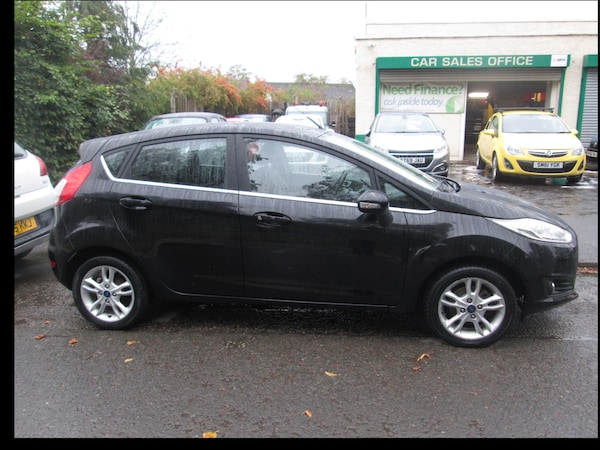 Used Ford Fiesta 2017 for sale - 76018327: Photo 4