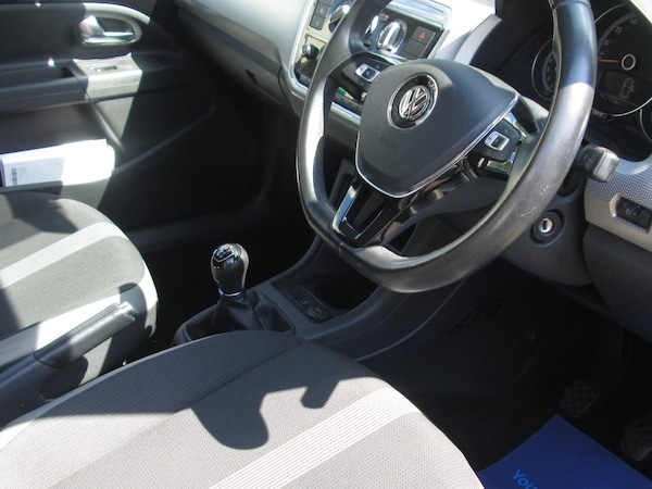 Used Volkswagen up! 2016 for sale - 74502682: Photo 16