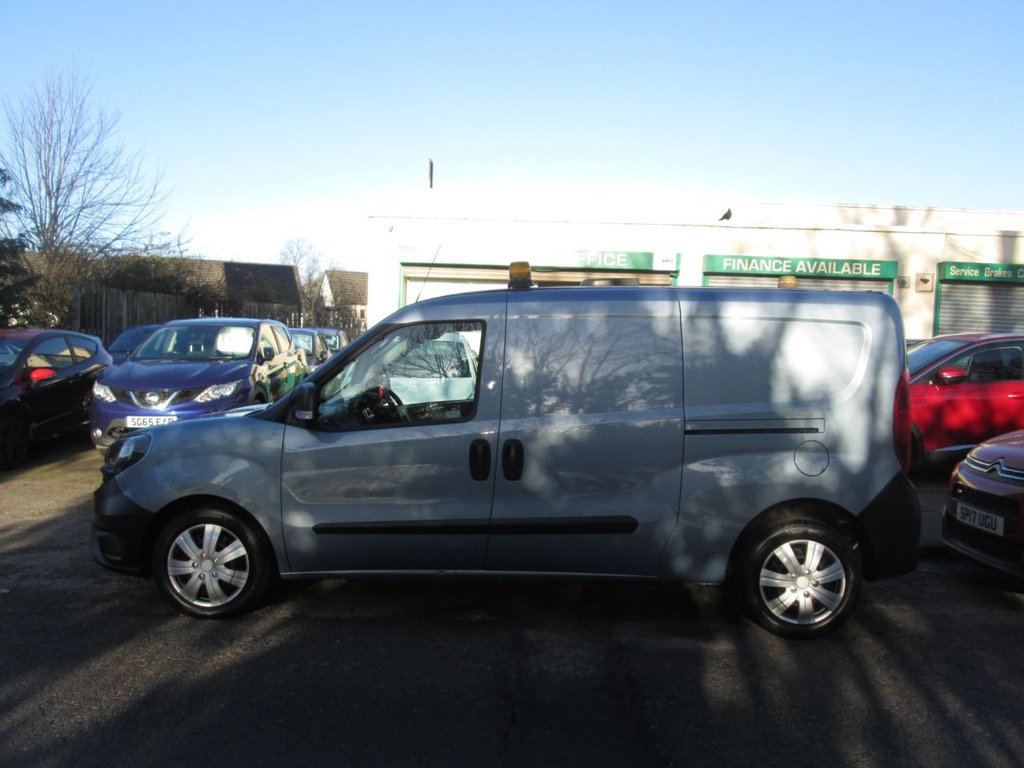 Used Fiat Doblo 2018 for sale - 77394467: Photo 30