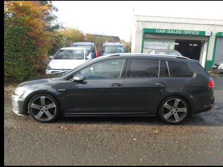 Used Volkswagen Golf 2016 for sale - 76918105: Photo 2