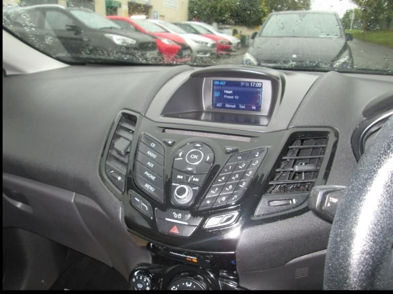 Used Ford Fiesta 2017 for sale - 76918108: Photo 14