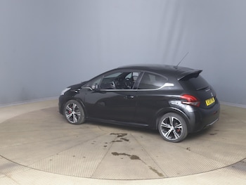 Used Peugeot 208 2018 for sale - 79412276: Photo