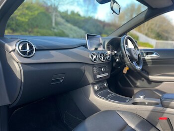 Used Mercedes-Benz B Class 2015 for sale - 79387703: Photo