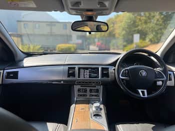 Used Jaguar XF 2015 for sale - 79622480: Photo