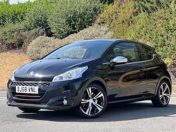 Used Peugeot 208 2018 for sale - 79520618: Photo